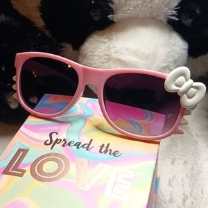 Woman's Pink Hello Kitty Style Sunglasses